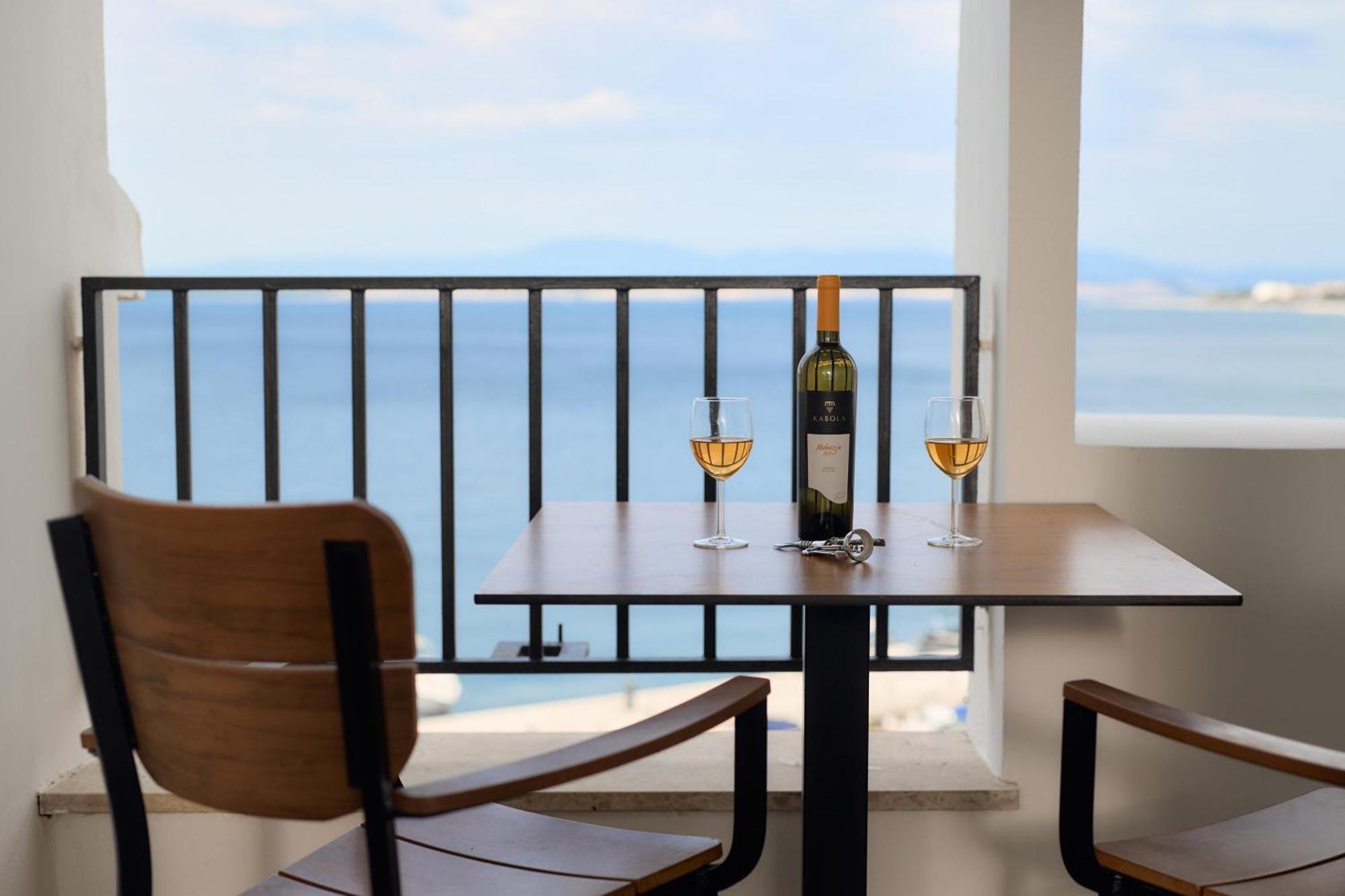 Familienzimmer 2+2 mit Meerblick und Balkon